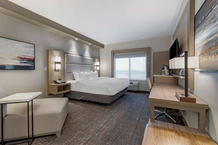 Room 9 of 44